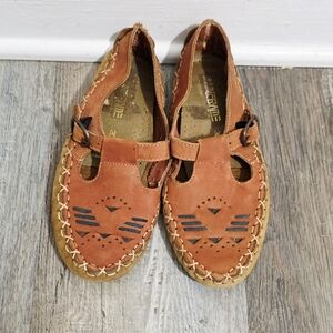 Moccassins Two Toned Shoes 7.5